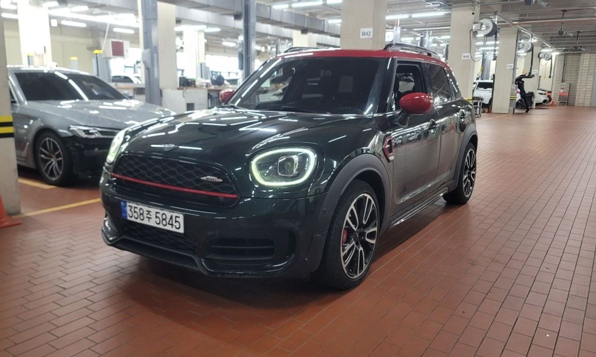Mini Countryman JCW Launch Pack, 2023