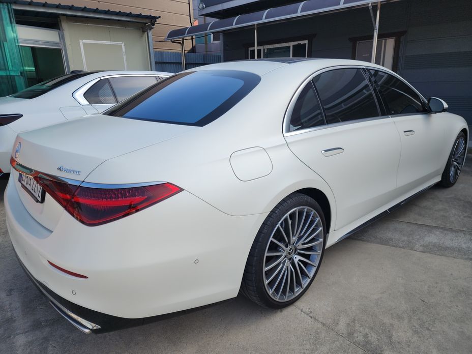 Mercedes-Benz S-Class S500L 4MATIC, 2023