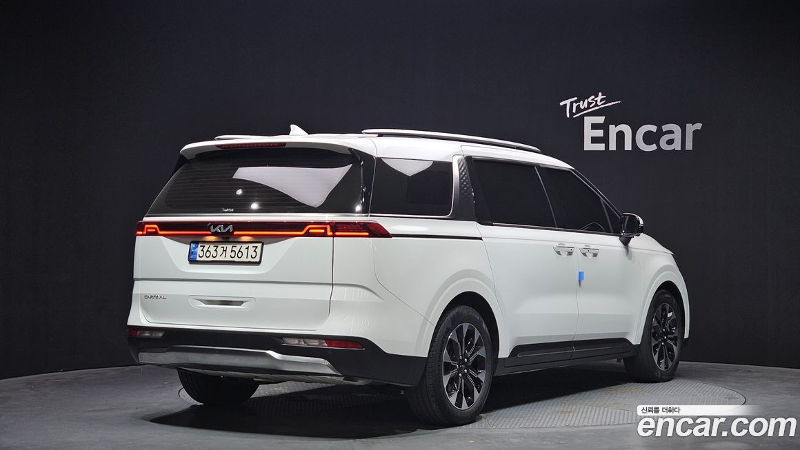 Kia Carnival 9-Seater Signature, 2023