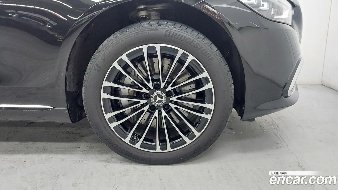 Mercedes-Benz S-Class S350 d 4MATIC, 2025