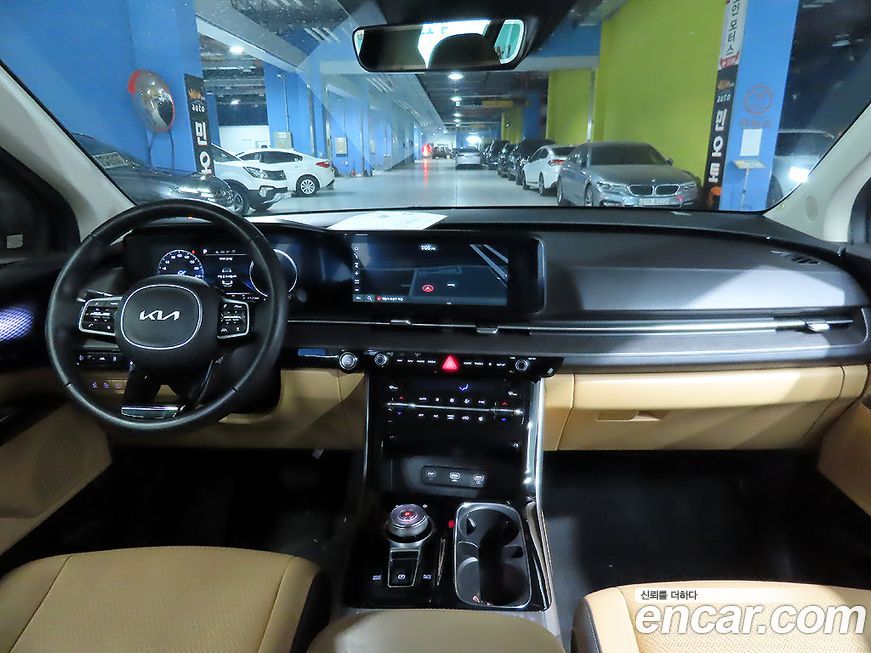 Kia Carnival 9-Seater Signature, 2023