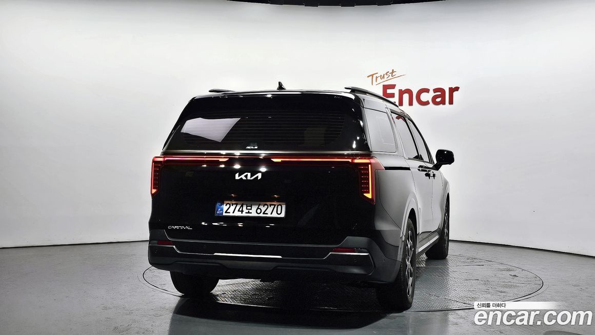 Kia Carnival 7-Seater Gravity, 2025