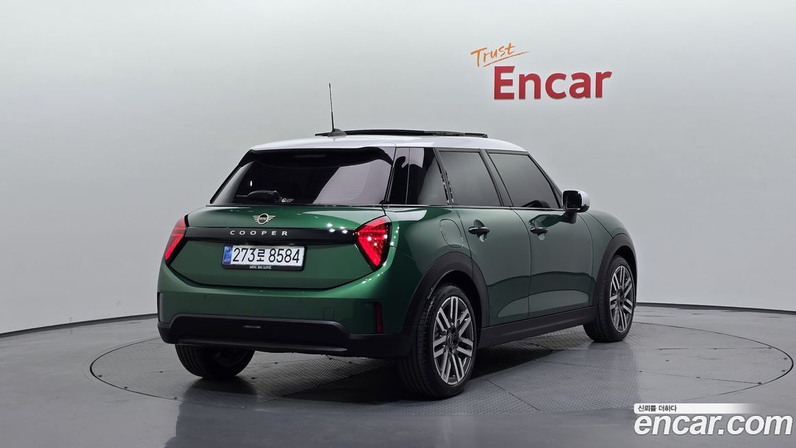 Mini Cooper 5Door Classic, 2025