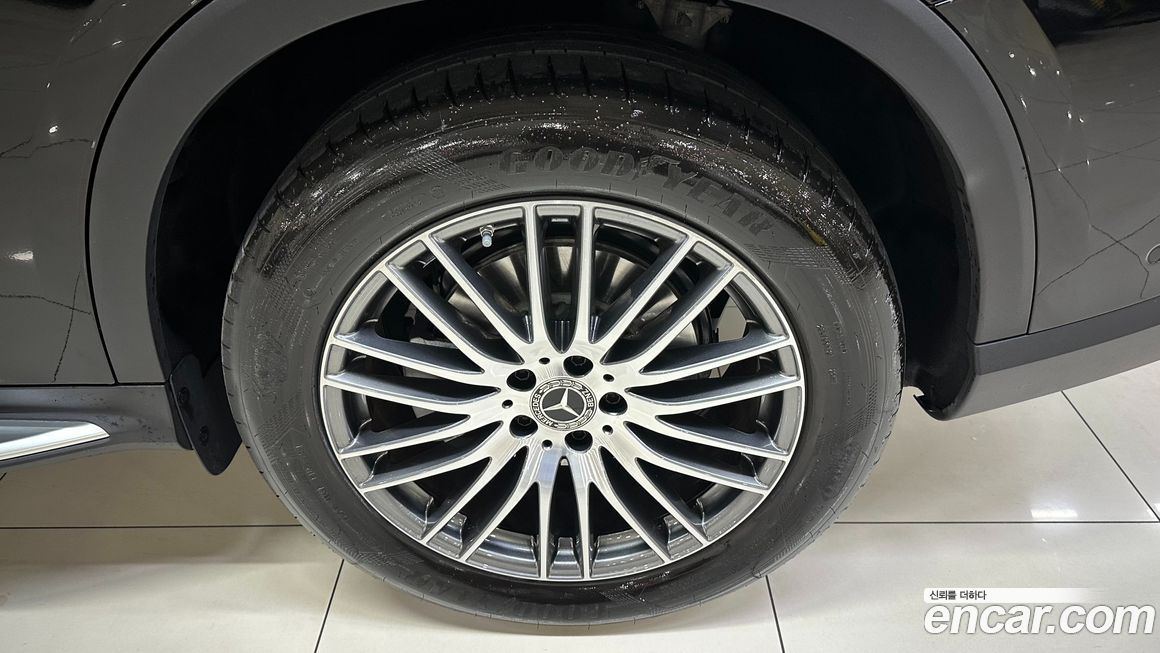 Mercedes-Benz GLC-Class GLC300 4MATIC Avnatgarde Coupe, 2025