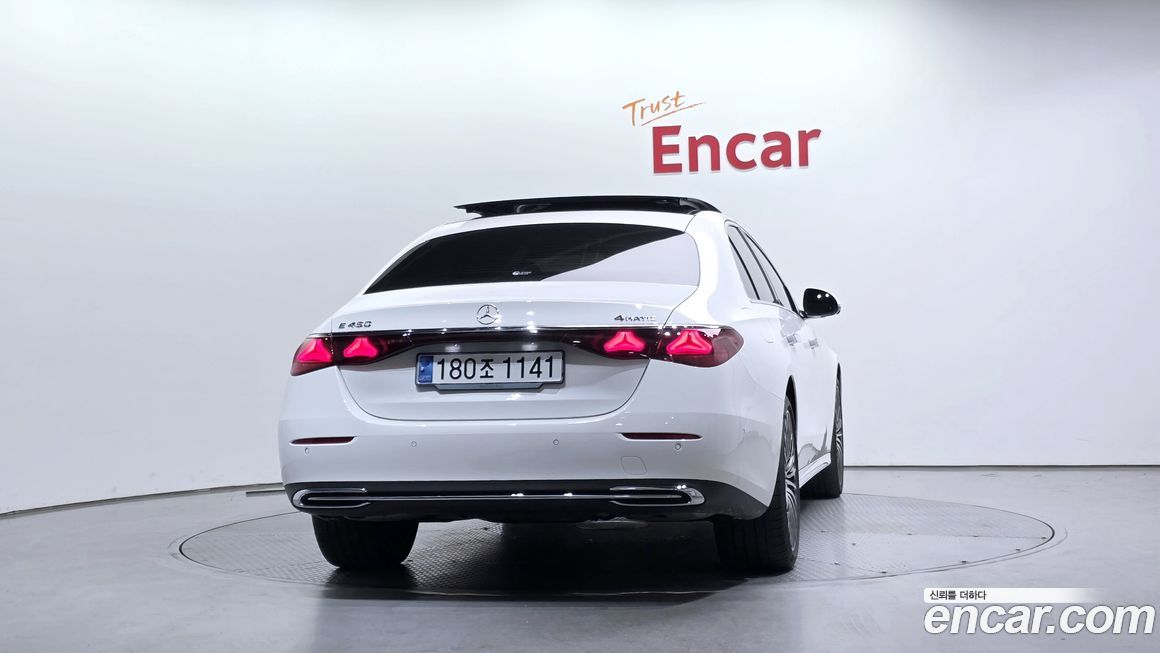 Mercedes-Benz E-Class E450 4MATIC, 2024