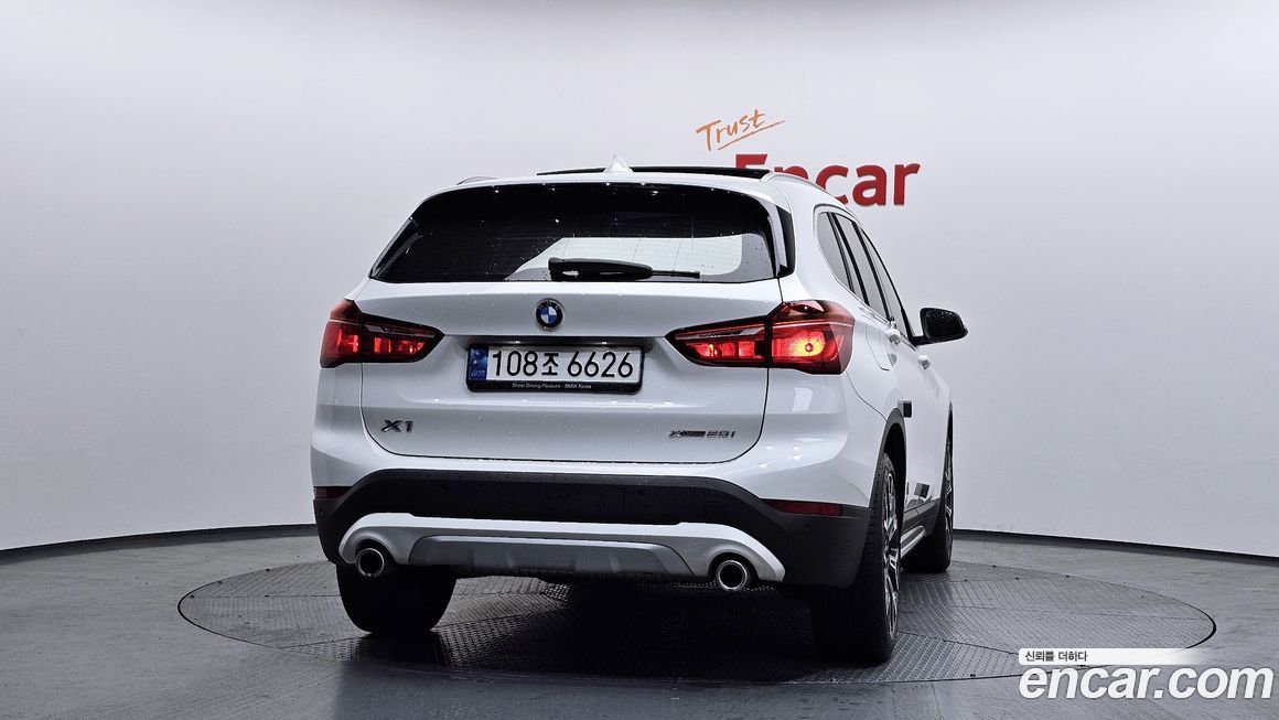 BMW X1 xDrive 20i xLine, 2022