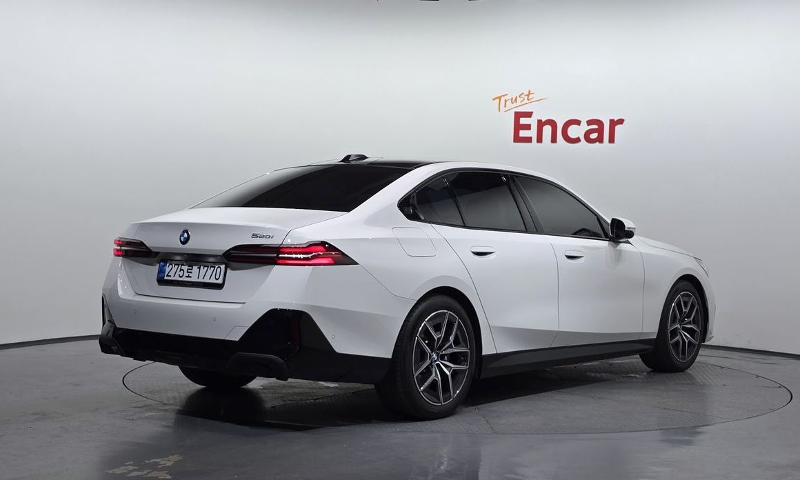 BMW 5-Series 520i M Sport, 2026