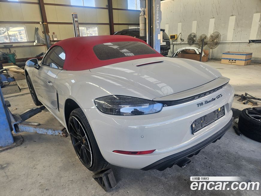 Porsche 718 4.0 GTS, 2024