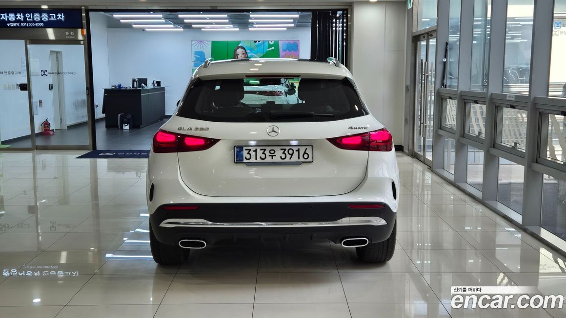 Mercedes-Benz GLA-Class GLA250 4MATIC, 2026