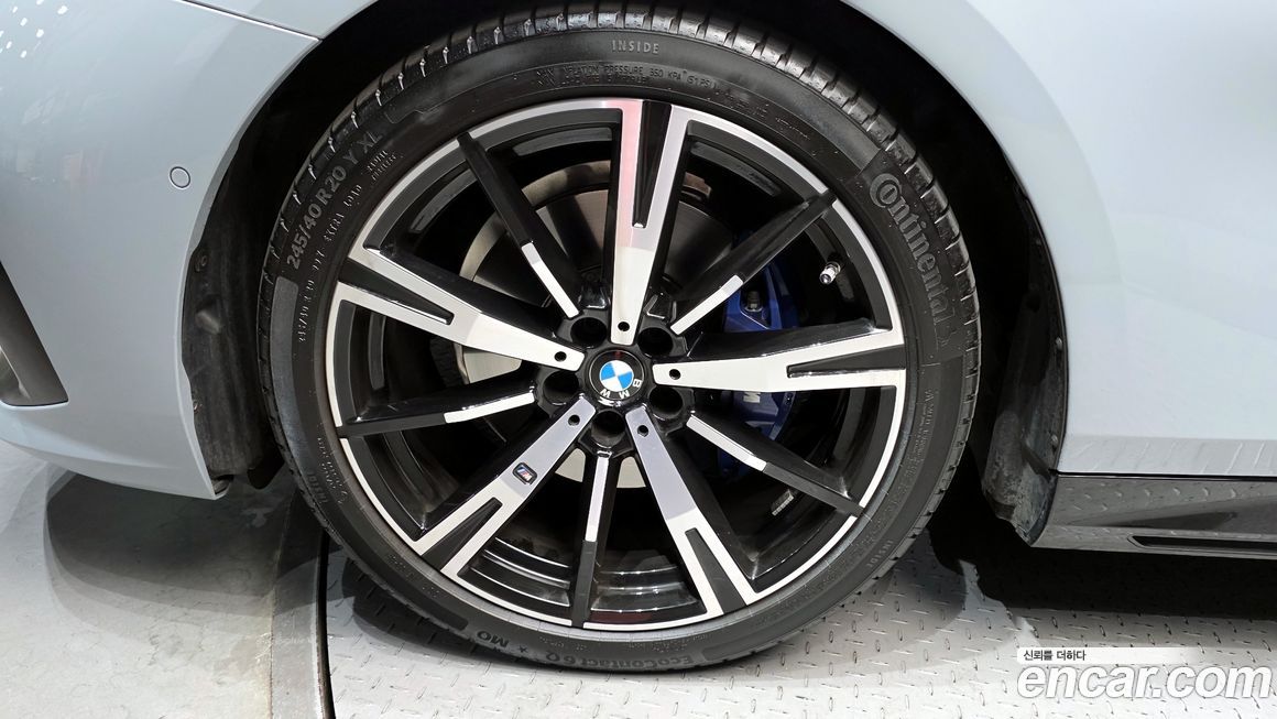 BMW 5-Series 530i xDrive M Sport, 2025