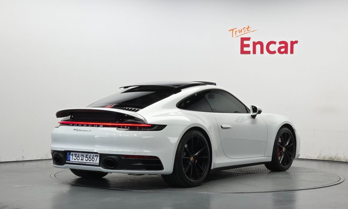 Porsche 911 Carrera S, 2024