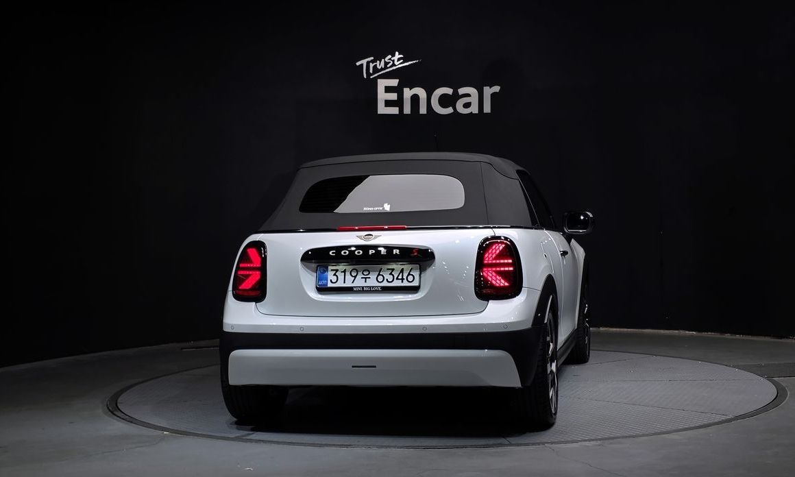 Mini Cooper Convertible Favoured, 2026
