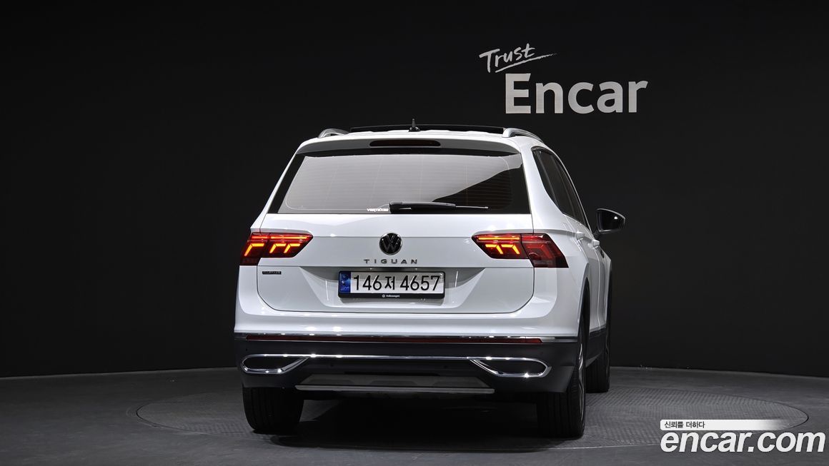 Volkswagen Tiguan 2.0 TSI Prestige, 2023