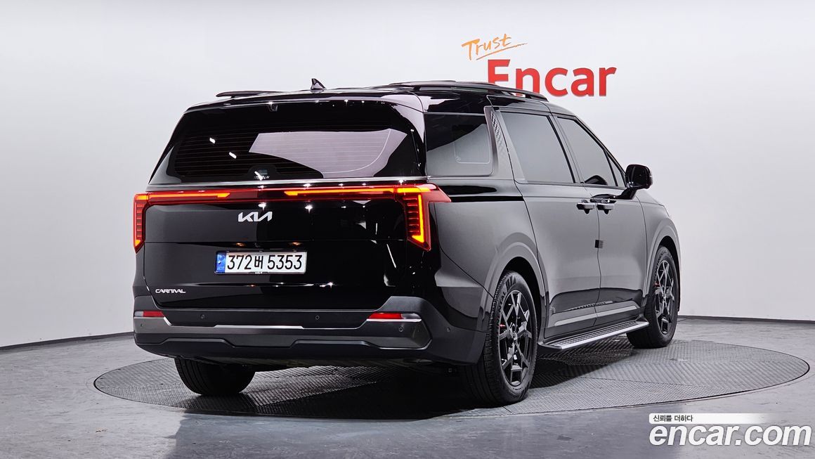 Kia Carnival 7-Seater Gravity, 2025