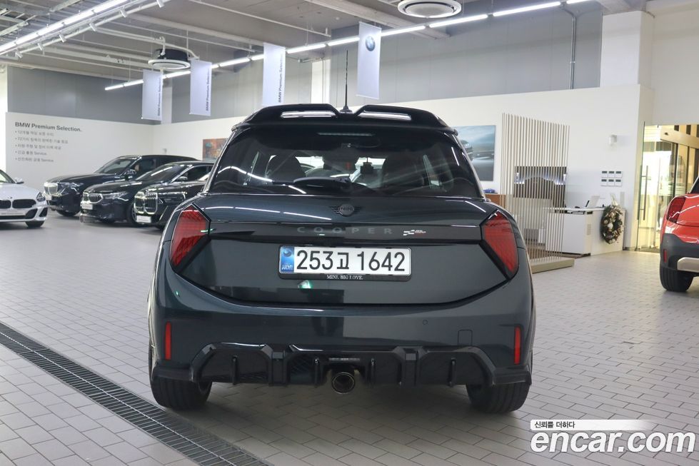 Mini Cooper JCW, 2025