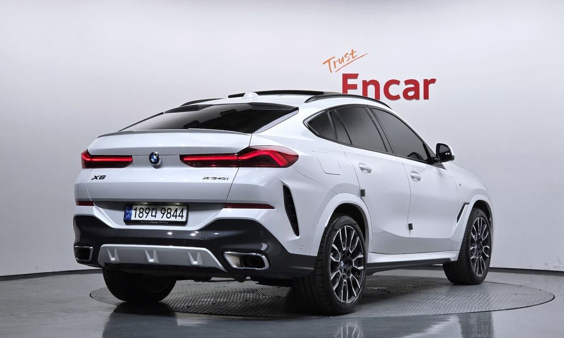 BMW X6 xDrive40i M Sport, 2024