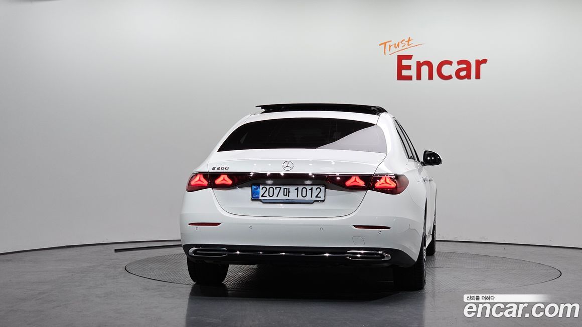 Mercedes-Benz E-Class E200 Avantgarde, 2025