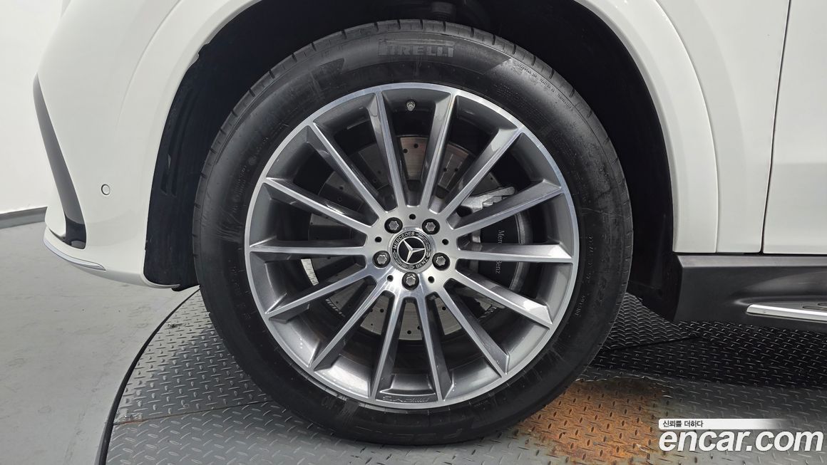 Mercedes-Benz GLE-Class GLE450 4MATIC, 2025