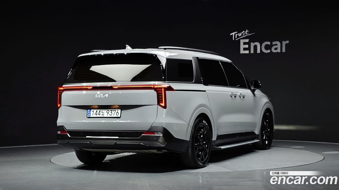 Kia Carnival 7-Seater Gravity, 2025