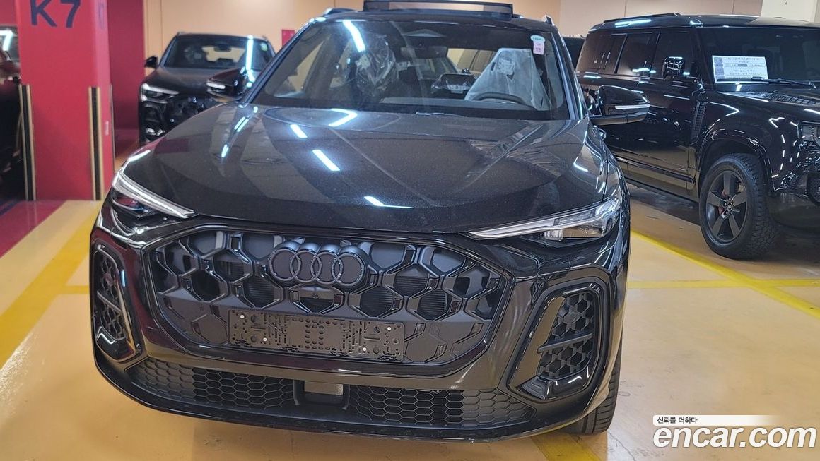 Audi Q5 40 TDI Quattro S Line Black Edition, 2025