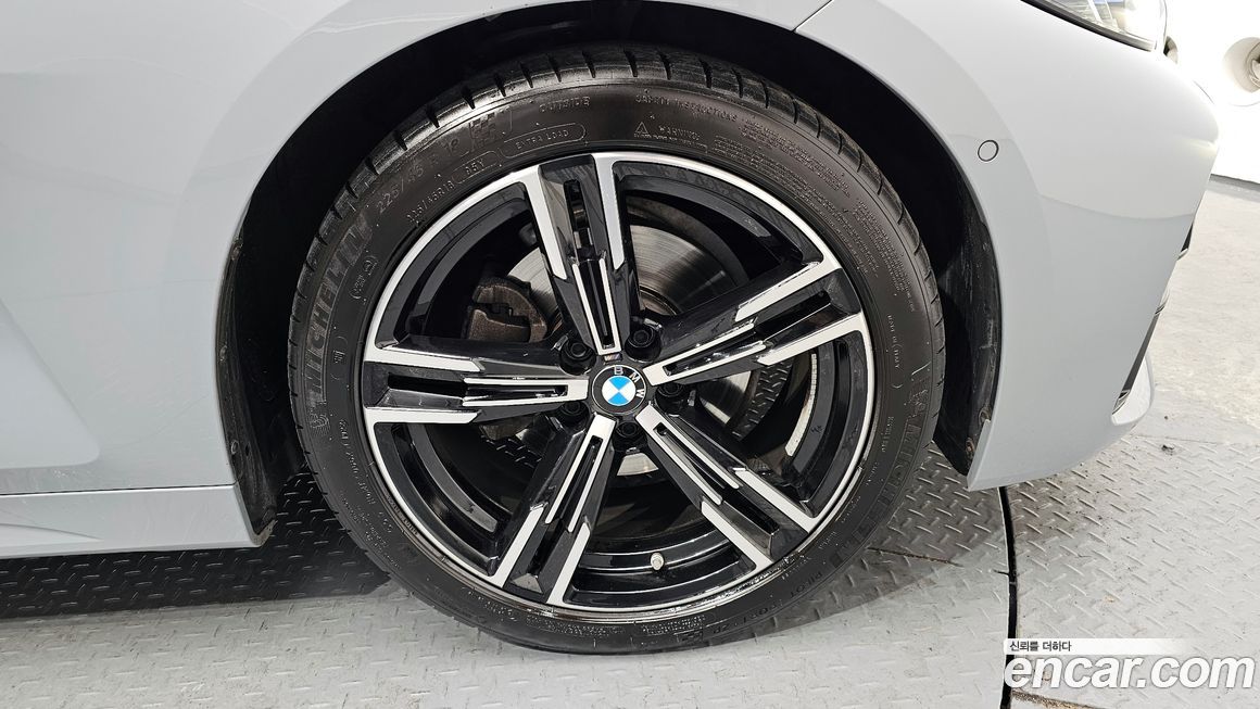 BMW 4-Series 420i M Sport Performance Coupe, 2023