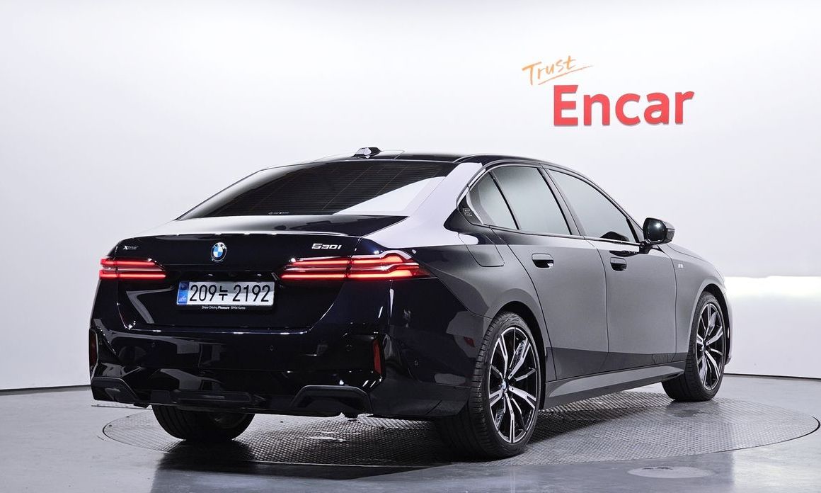 BMW 5-Series 530i xDrive M Sport, 2025