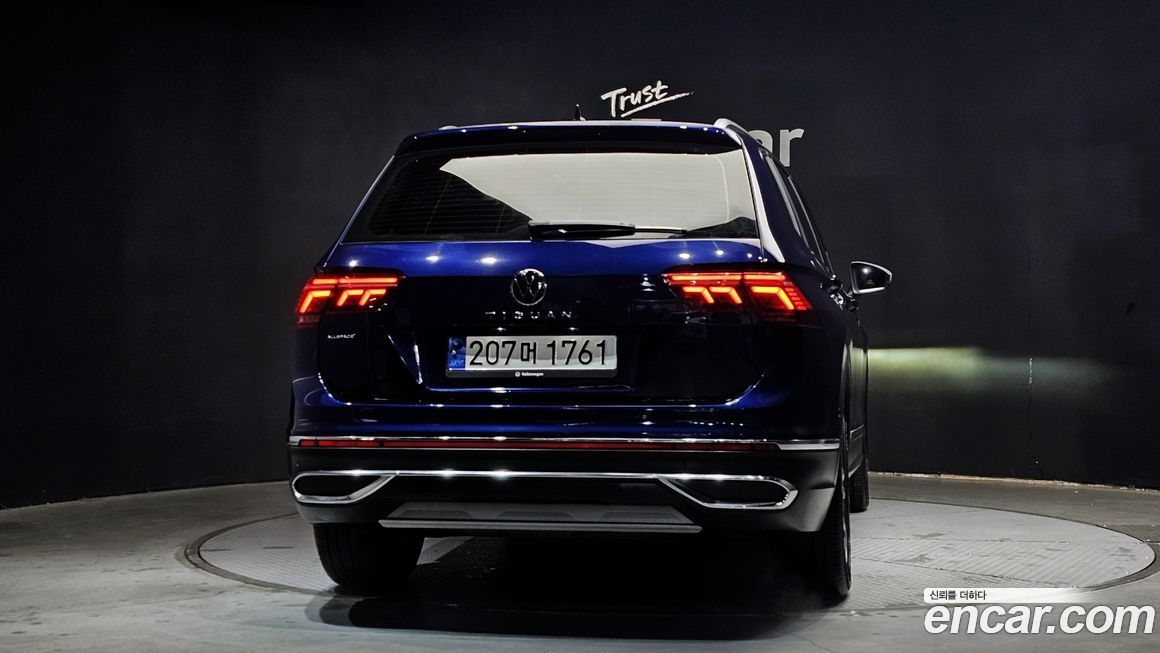 Volkswagen Tiguan 2.0 TSI Prestige, 2023