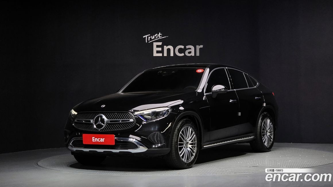 Mercedes-Benz GLC-Class GLC300 4MATIC Avnatgarde Coupe, 2025