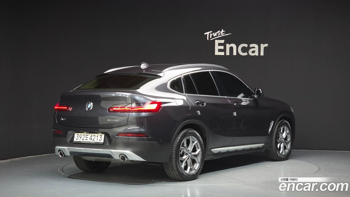 BMW X4 xDrive20i xLine, 2021