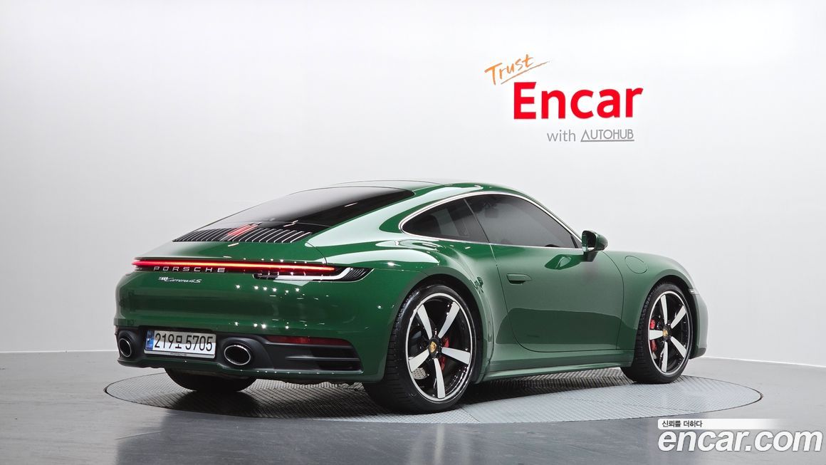 Porsche 911 Carrera 4S, 2024