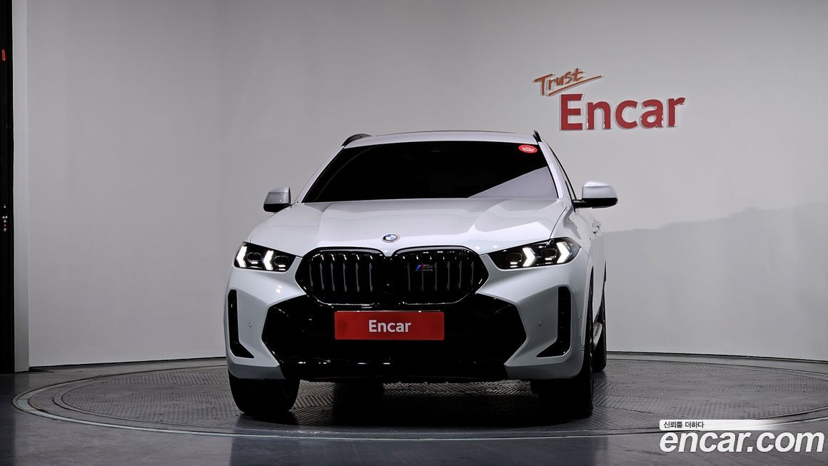 BMW X6 xDrive40i M Sport, 2025
