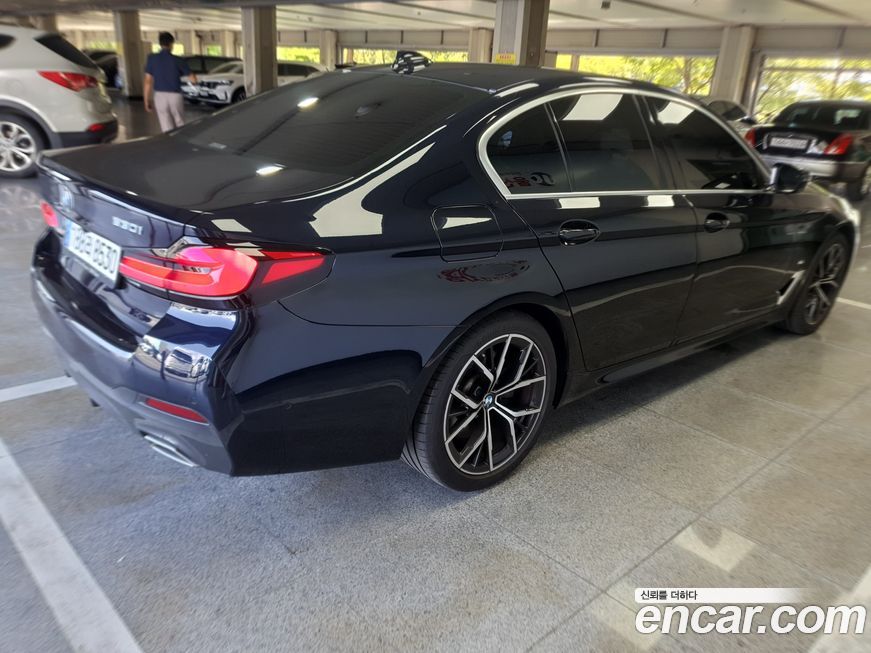 BMW 5-Series 530i M Sport Package, 2023