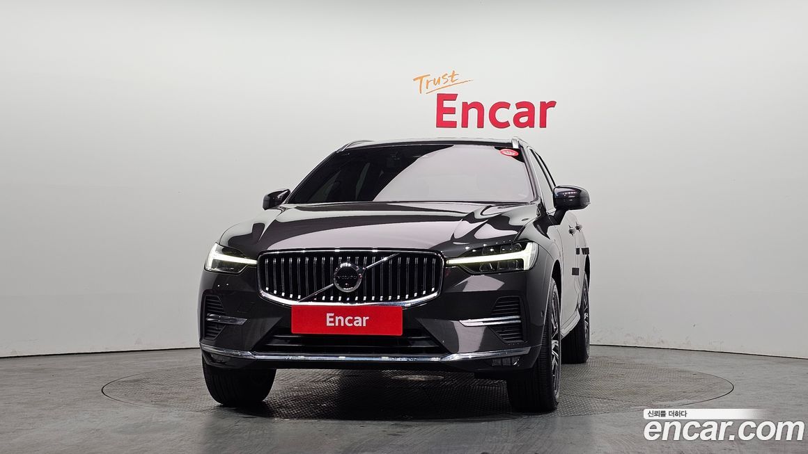 Volvo XC60 B5 Inscription, 2022