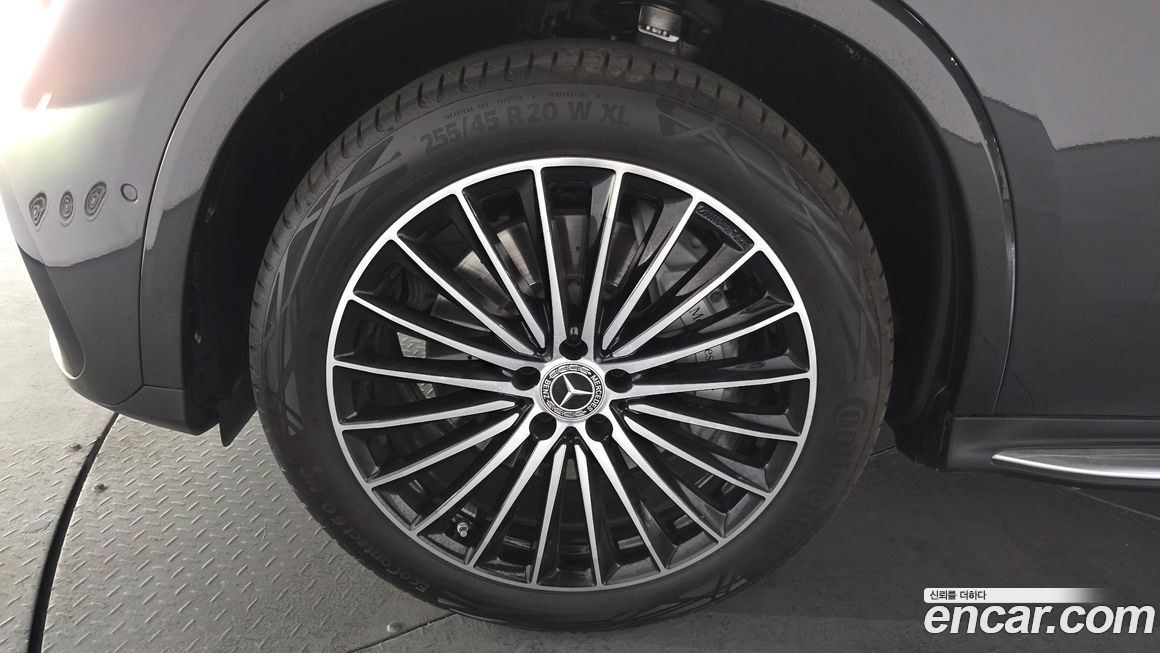 Mercedes-Benz GLC-Class GLC300 4MATIC Coupe, 2025