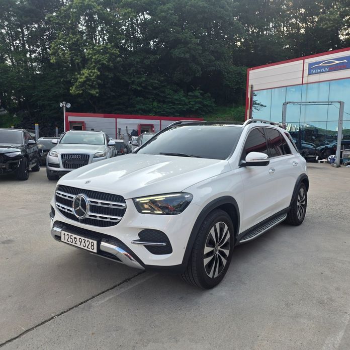 Mercedes-Benz GLE-Class GLE300d 4MATIC, 2024
