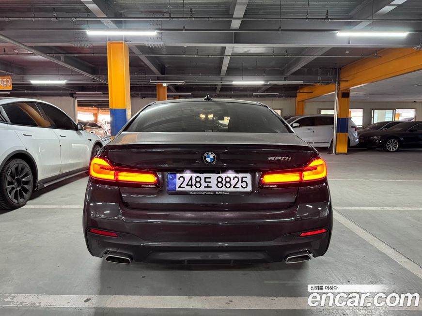 BMW 5-Series 520i M Sport, 2023