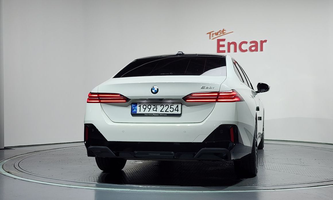BMW 5-Series 520i M Sport, 2024