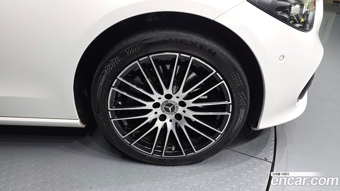 Mercedes-Benz C-Class C200 4MATIC Avantgarde, 2022