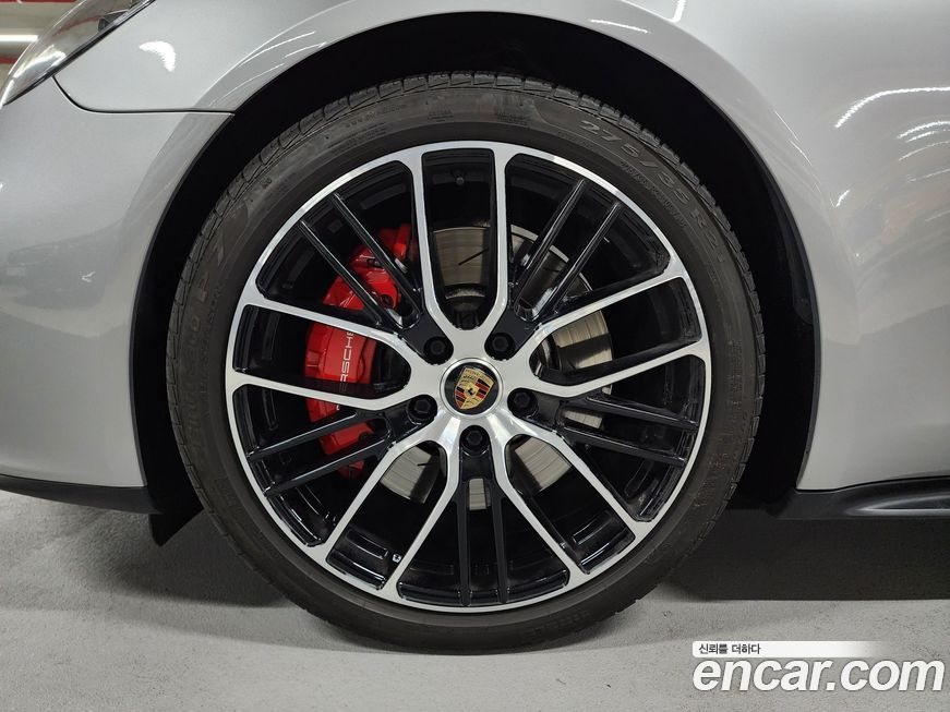 Porsche Panamera 4.0 GTS, 2021
