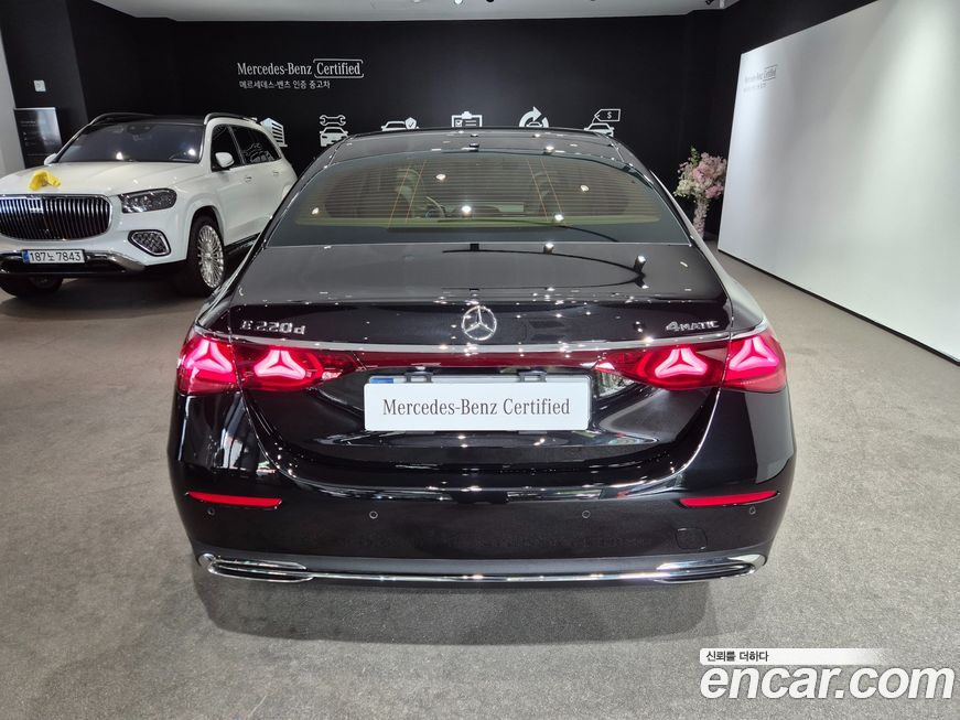 Mercedes-Benz E-Class E220d 4MATIC Exclusive, 2025
