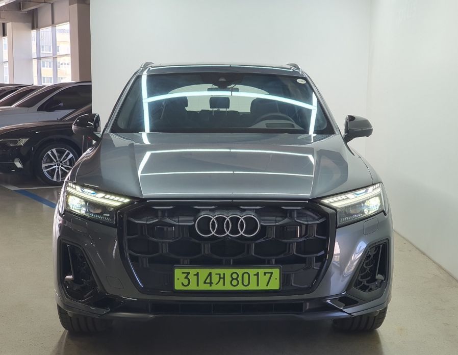 Audi Q7 55 TFSI Quattro Premium, 2025