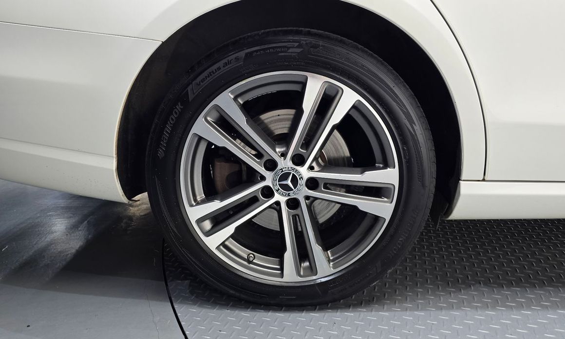 Mercedes-Benz E-Class E350 4MATIC Avantgarde, 2022