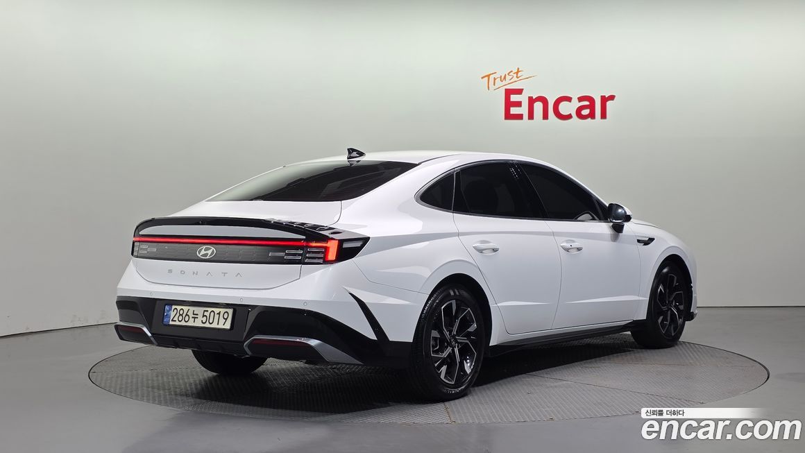 Hyundai Sonata 2.0, 2024