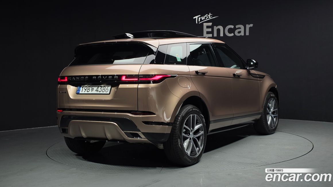 Land Rover Range Rover Evoque P250 Dynamic SE, 2024