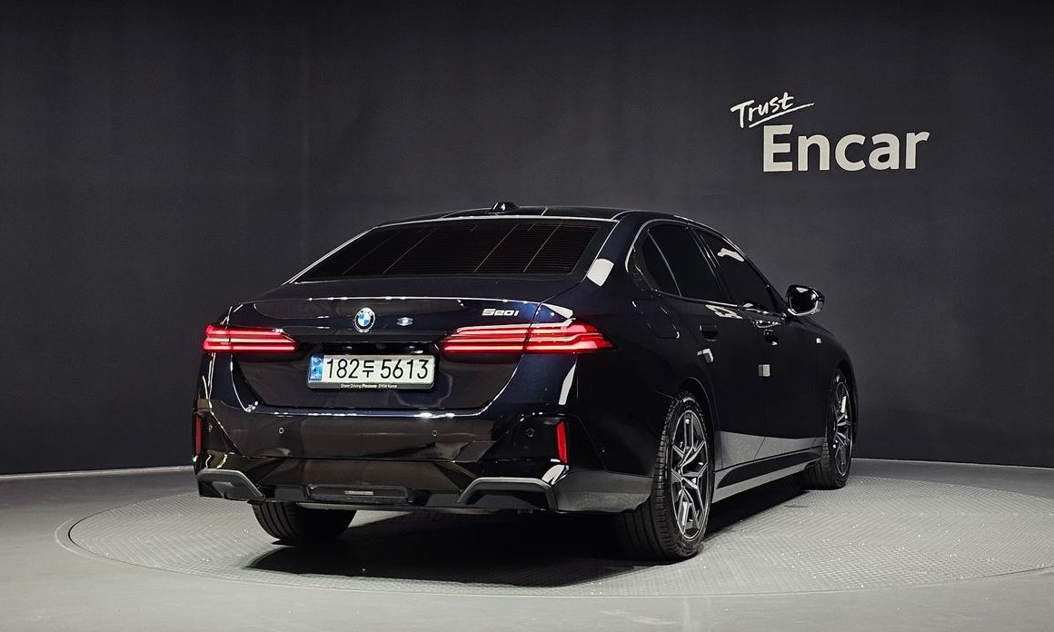 BMW 5-Series 520i M Sport, 2024