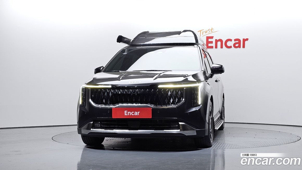 Kia Carnival 7-Seater Outdoor, 2025