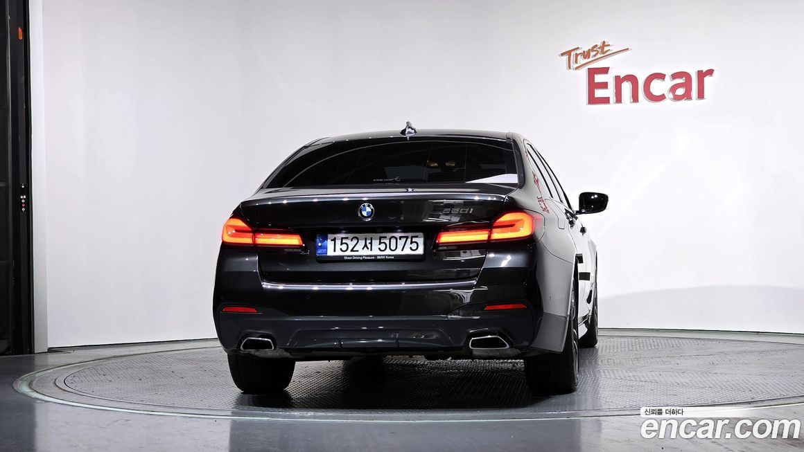 BMW 5-Series 520i M Sport, 2023