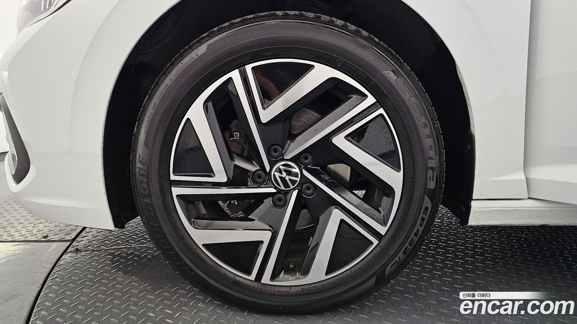 Volkswagen Jetta 1.5 TSI Prestige, 2023