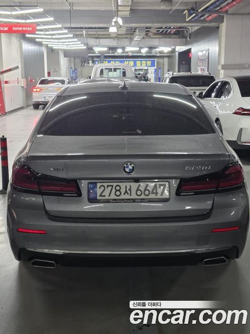 BMW 5-Series 523d xDrive Luxury, 2023