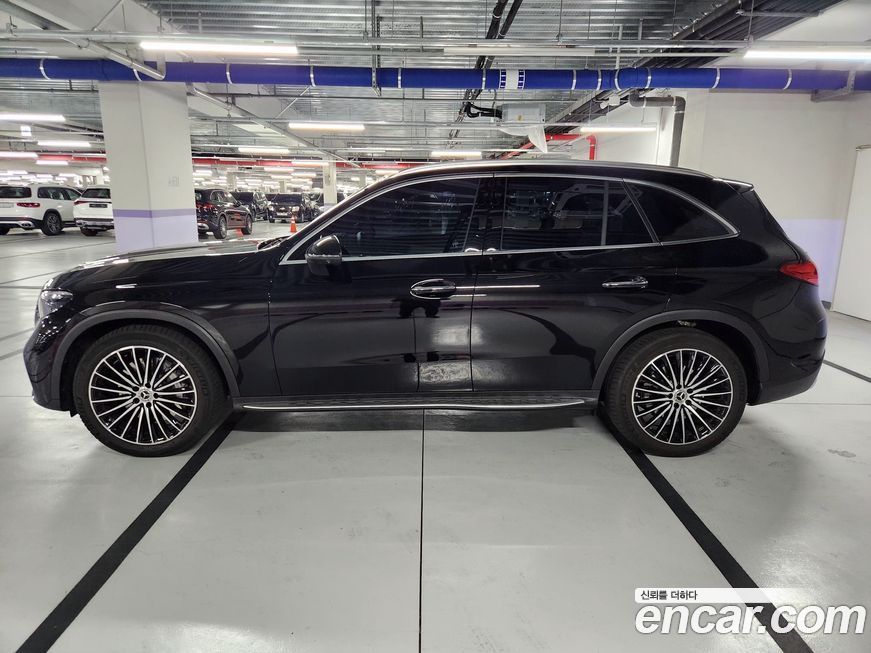 Mercedes-Benz GLC-Class GLC300 4MATIC AMG Line, 2025
